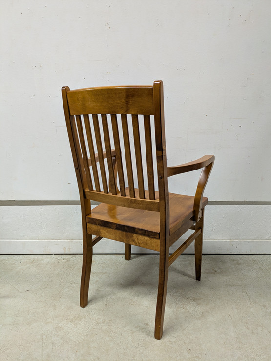 Boknäs käsinojatuoli