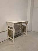 Entisöity vanha työpöytä 