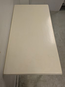 Entisöity vanha työpöytä 