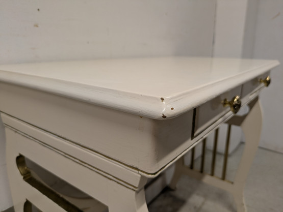 Entisöity vanha työpöytä 