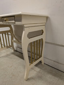 Entisöity vanha työpöytä 