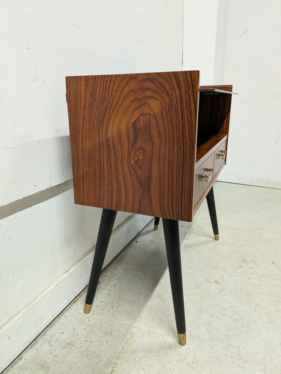 Teak lipasto 60-luku 