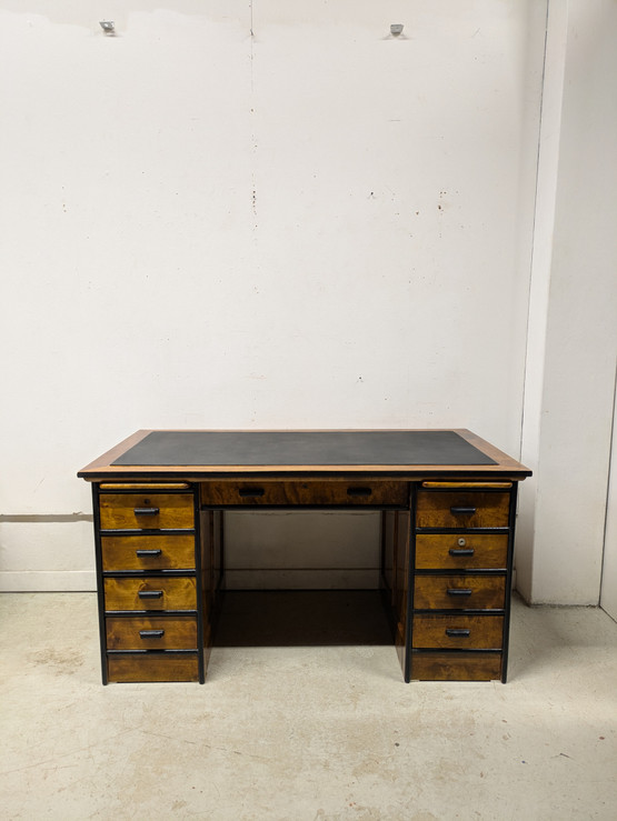 Upea entisöity kirjoituspöytä 