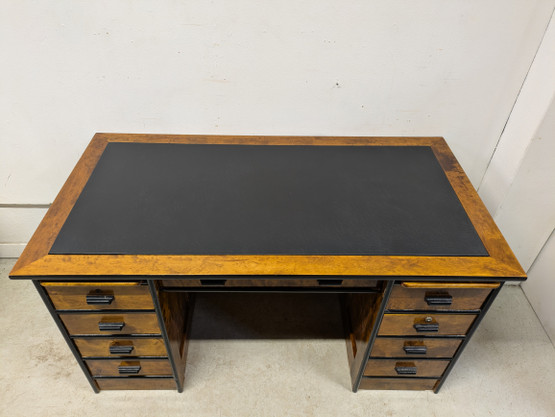 Upea entisöity kirjoituspöytä 