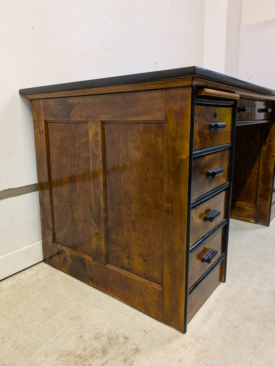 Upea entisöity kirjoituspöytä 