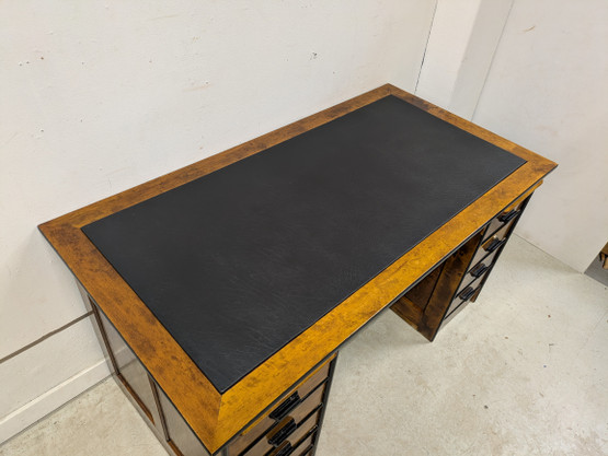 Upea entisöity kirjoituspöytä 