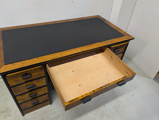 Upea entisöity kirjoituspöytä 