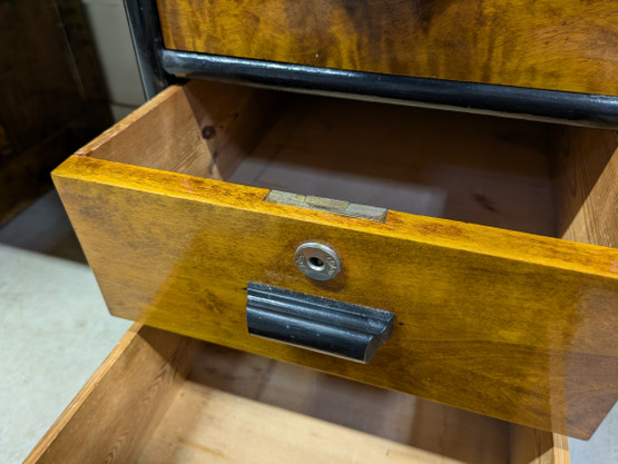 Upea entisöity kirjoituspöytä 