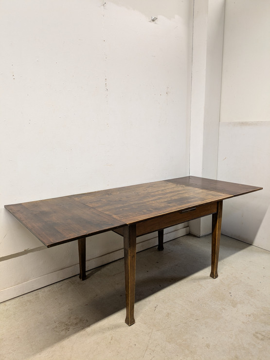 Upea Jugend ruokapöytä 