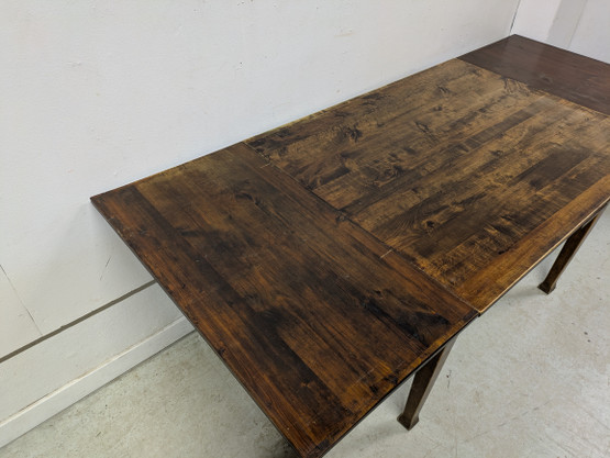 Upea Jugend ruokapöytä 