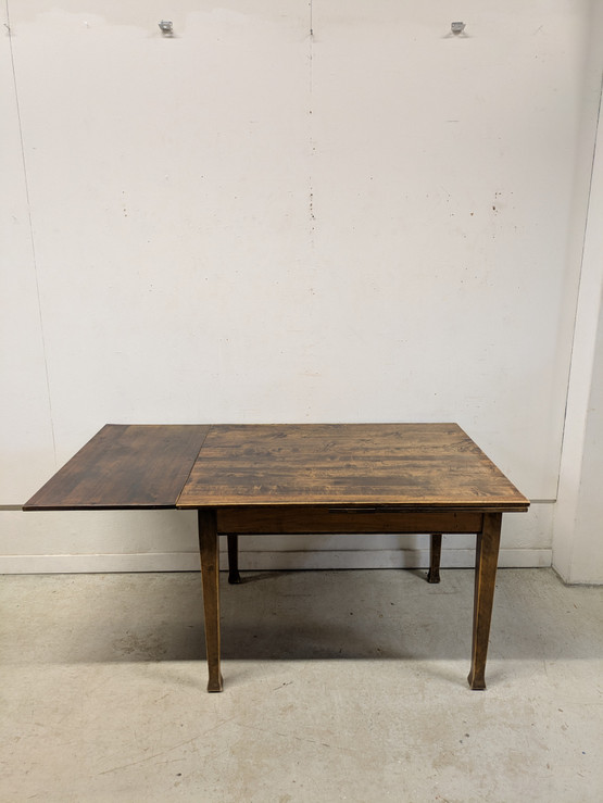 Upea Jugend ruokapöytä 