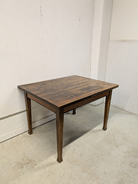 Upea Jugend ruokapöytä 