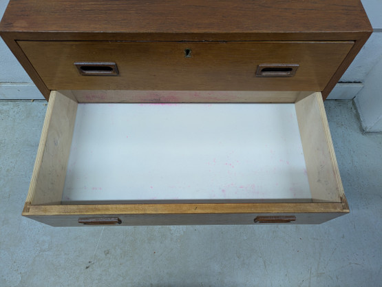 Teak lipasto 60-luku 