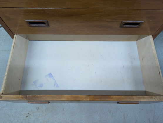 Teak lipasto 60-luku 