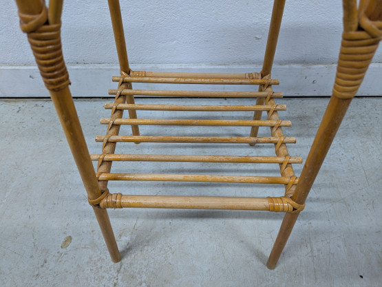 Retro rottinki sivupöytä 