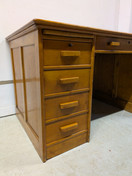 Vanha tamminen kirjoituspöytä 