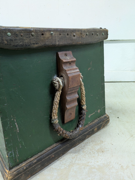 Antiikki merimiesarkku