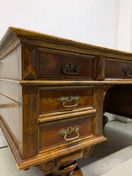 Vanha kirjoituspöytä 