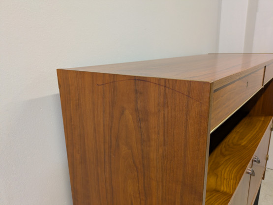 Teak kaappi / lipasto 60-luku 