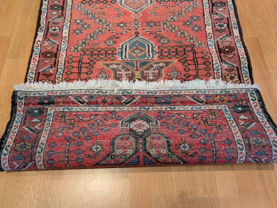 Käsinsolmittu pikku matto 80x135