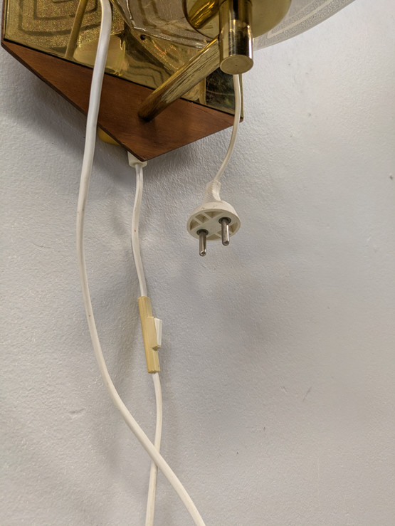 Hyval KP62 retro seinävalaisin 