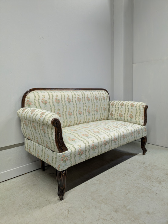 Upea kunnostettu daybed