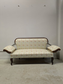 Upea kunnostettu daybed