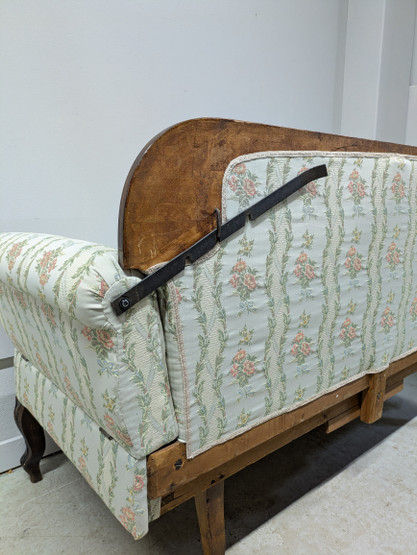 Upea kunnostettu daybed