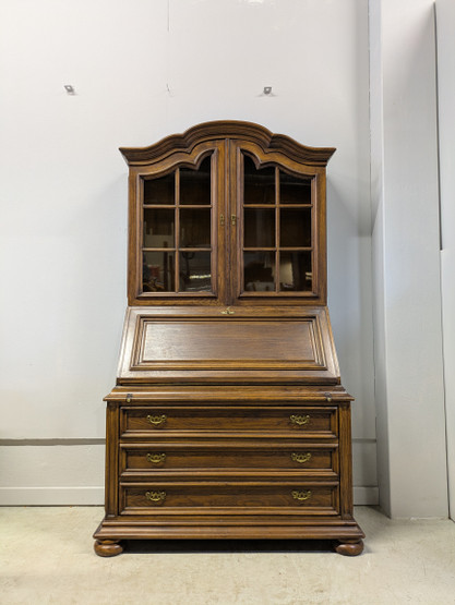 Castle furniture klaffilipasto / vitriini 