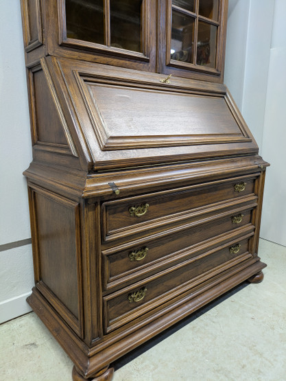 Castle furniture klaffilipasto / vitriini 