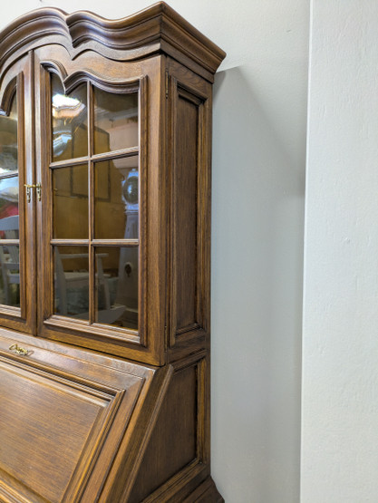 Castle furniture klaffilipasto / vitriini 