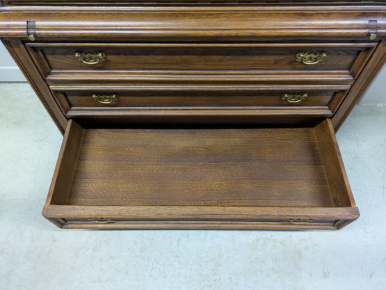 Castle furniture klaffilipasto / vitriini 