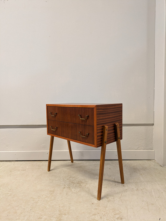 Teak lipasto 60-luku 