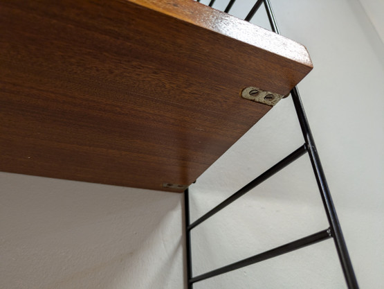 Teak String hylly 60-luku nro 13
