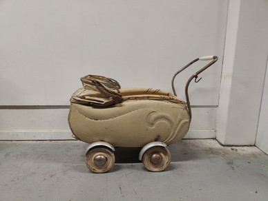 UPO vintage lastenvaunut