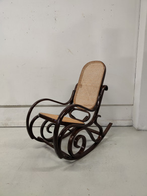 Rottinkinen keinutuoli