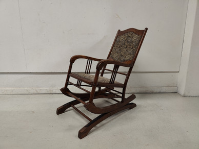 Vanha Muurame keinutuoli