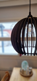 Riippuvalaisin Mustikka