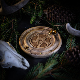 Suitsukealusta, Pentaakkeli-kuvio