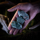 Fuksiitti, raakapala