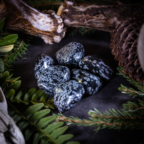 Lumihiutale obsidiaani, rumpuhiottu