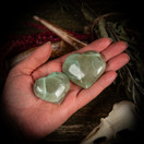 Garnieriitti (vihreä kuukivi) -sydän