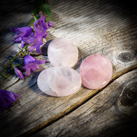 Ruusukvartsi-huolikivi