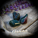 Heliotrooppi / verikivi, rumpuhiottu