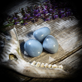 Angeliitti / Anhydriitti, rumpuhiottu