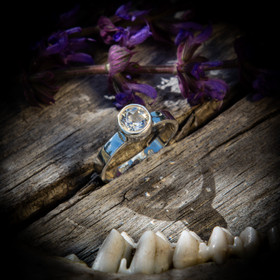 Topaasi-sormus, hopea