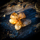 Sitriini, rumpuhiottu (lämpökäsitelty ametisti)