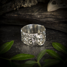 Topaasi-sormus, Curly, hopea