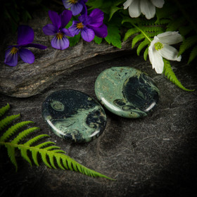 Kambaba jaspis -huolikivi