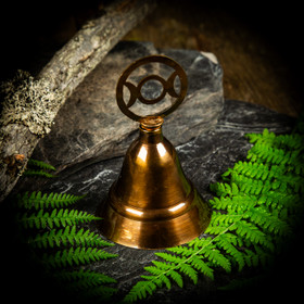 Alttarikello, kolmoiskuu